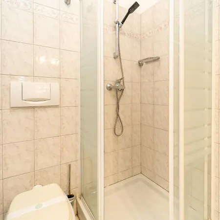 Appartement Casa Con Parcheggio, Piscina Giardino, Barbecue Sala Comacina