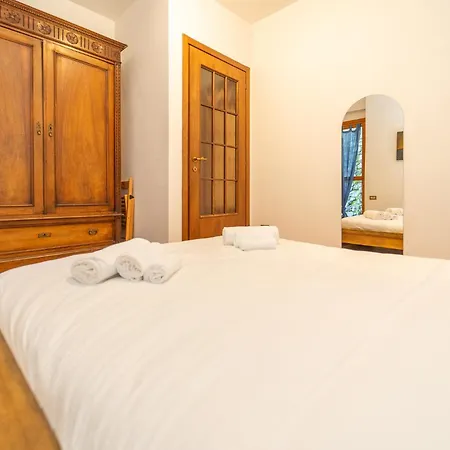 Apartmán Casa Con Parcheggio, Piscina Giardino, Barbecue